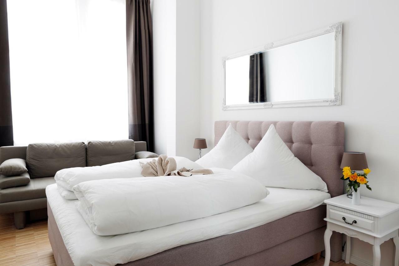 Sc 02 By Rockchair Apartments L Superhost Status L 4 Bedrooms Boxspringbeds 2 Bathrooms Balcony Elevator - Cozy Family & Business Flair Welcomes You! 베를린 외부 사진